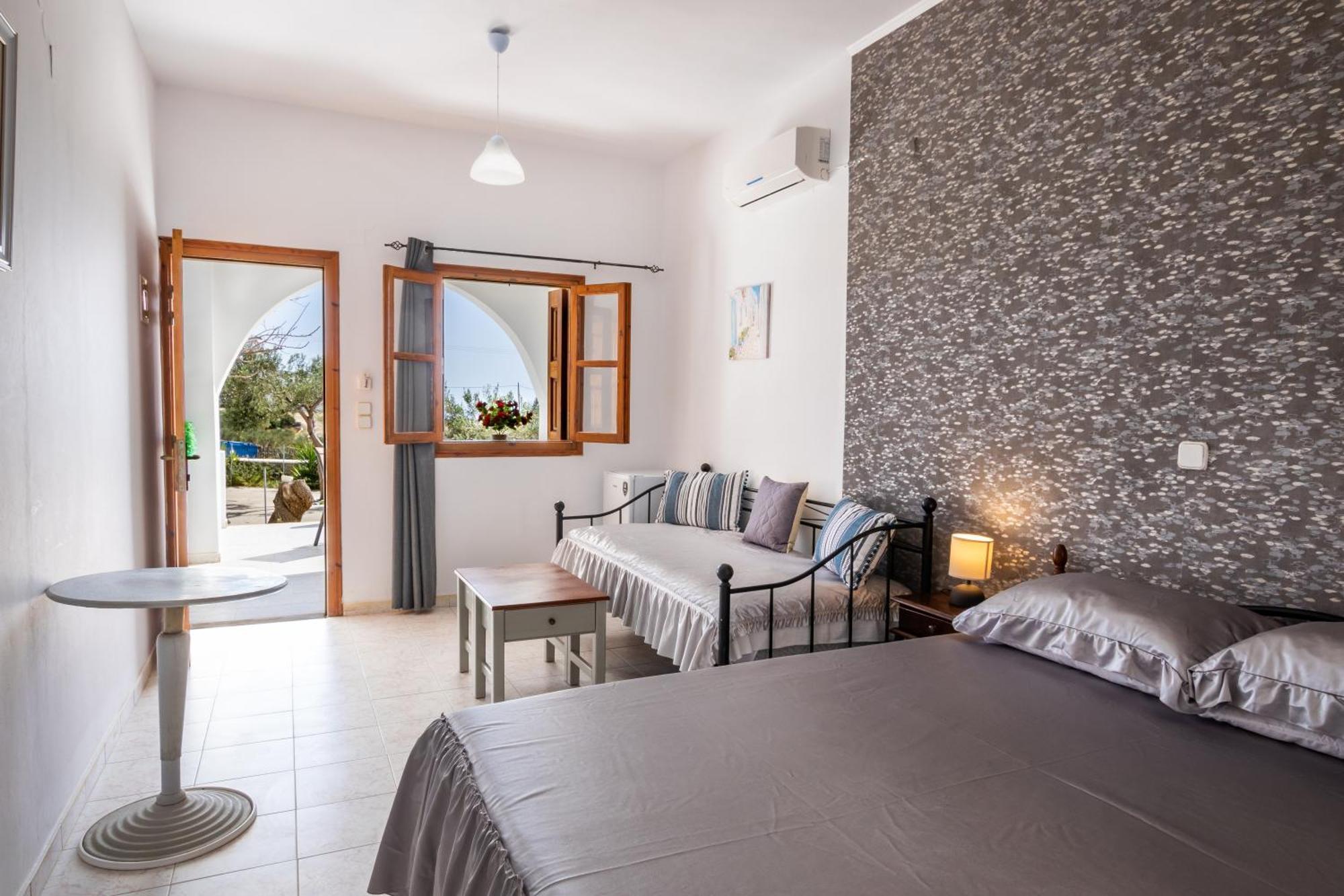 Perama Hotel, Karpathos 아무피 외부 사진
